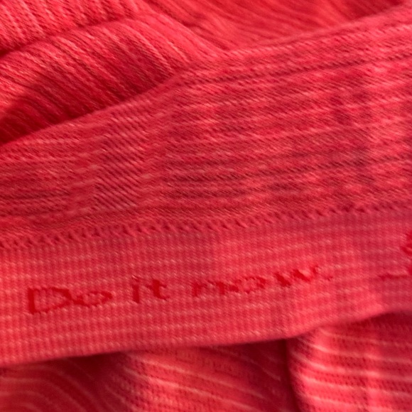 LULULEMON RUN SWIFTLY TECH LONG SLEEVE CREW IN HEATHERED BOOM JUICE - Picture 9 of 12